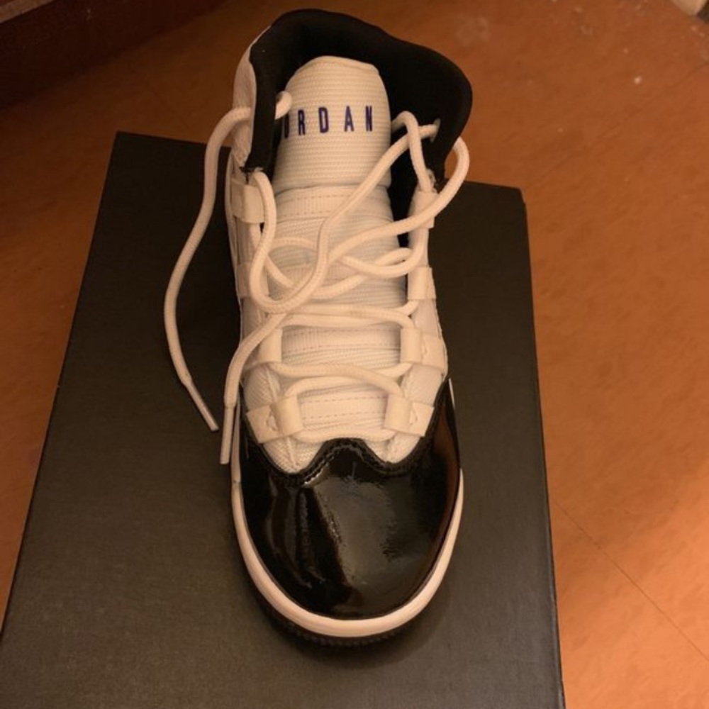 Jordan retro 11